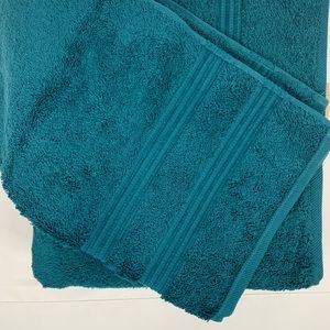 4 pc. 100% Cotton Luxury Teal Bathroom towel